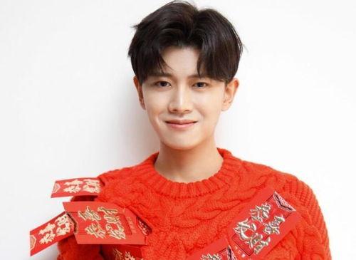 带你吃娱乐圈瓜任嘉伦,娱乐圈瓜中崛起的璀璨明星